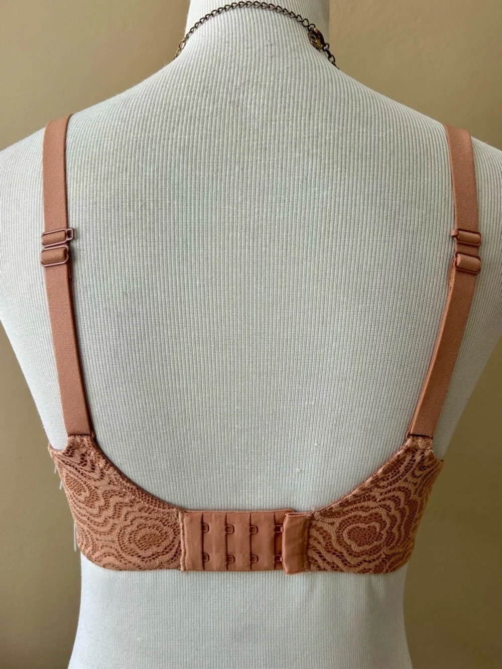 Chantelle C Jolie Comfort Convertible T-Shirt Bra Rose De Bois Size 32DD 32E NWT